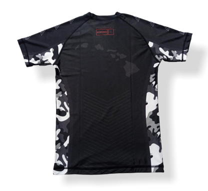 STEADY STRONG RASH GUARD